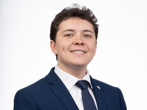 Local Seniors Receive 2K Grant from Ontario