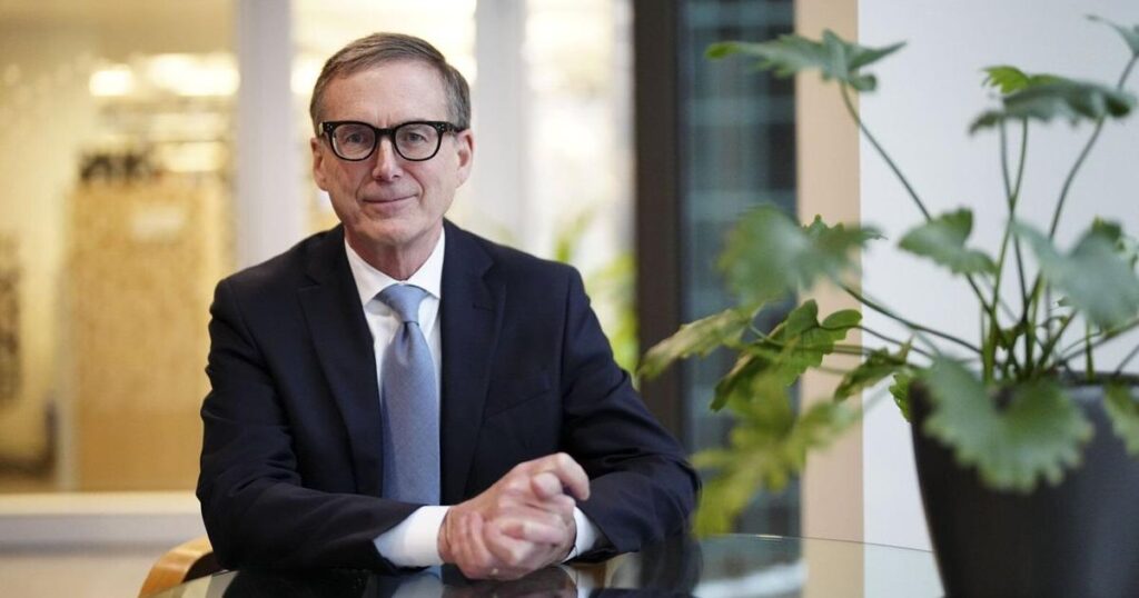 Canada’s Central Bank Chief Praises Economic Diversification Efforts