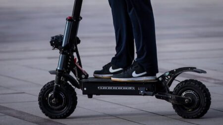 London City Council Backs E-Scooter Trial Extension and New Safety Fines