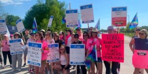 Ontario Social Workers Rally for Better Funding Ontario Social Workers Rally for Better Funding