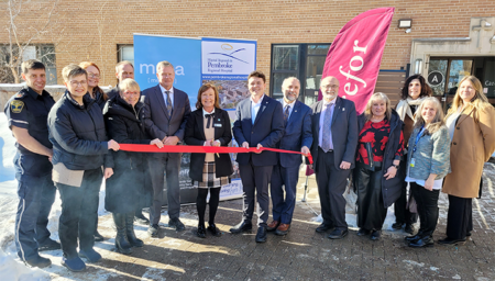 Renfrew County Celebrates Launch of New HART Hub