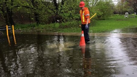 Residents Near Lake Ontario Advised to Secure Valuables