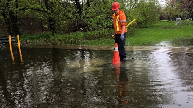 Residents Near Lake Ontario Advised to Secure Valuables Residents Near Lake Ontario Advised to Secure Valuables