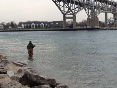 Take Mom Fishing for Free This Weekend in Ontario