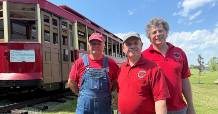 Streetcar 696 Finds Its New Spot in Ontario