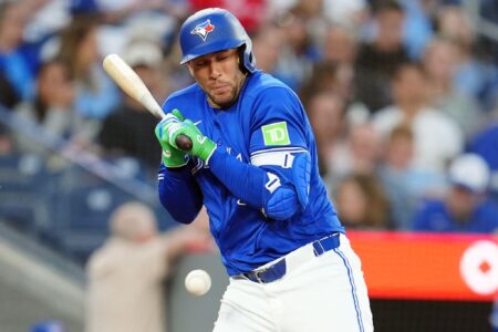 Blue Jays Dominate Marlins 8-1 with Sánchez’s Grand Slam Blue Jays Dominate Marlins 8-1 with Sánchez’s Grand Slam