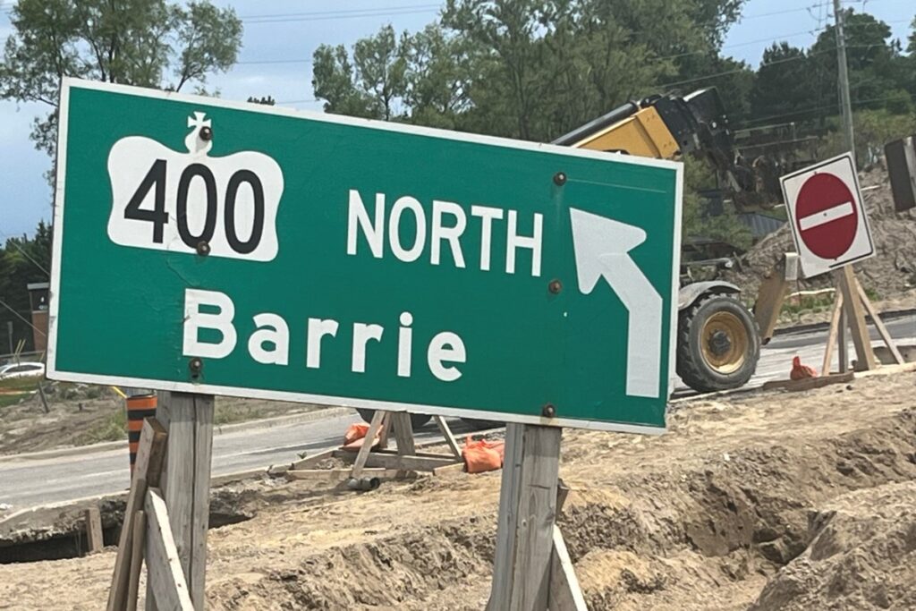 Highway 400 North of Barrie Reopens After Morning Accident Highway 400 North of Barrie Reopens After Morning Accident