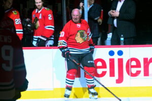 Blackhawks and Canada Summit Series star Dennis Hull dies at 81 Blackhawks and Canada Summit Series star Dennis Hull dies at 81