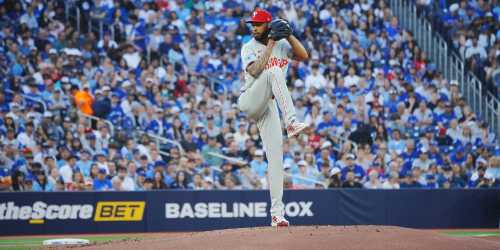 Sánchez Shines with 10 Strikeouts Against Blue Jays