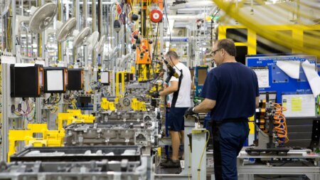 GM Pumps 1 Million Into Ontario Engine Plant GM Pumps 1 Million Into Ontario Engine Plant