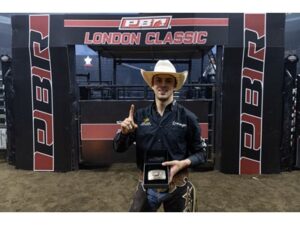 Lonnie West Claims Victory at PBR Canada Cup in London