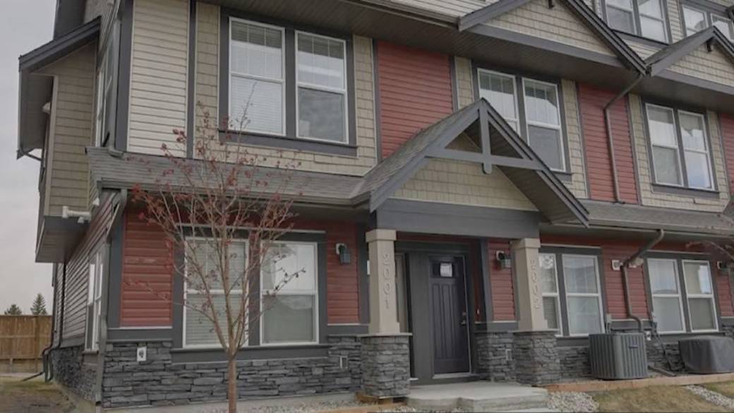 Click to play video: '‘Premier NIMBY’: Critics blast Ford after he rules out fourplexes across Ontario'