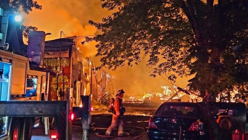 Blaze in Metcalfe Claims Barn and Lives Blaze in Metcalfe Claims Barn and Lives