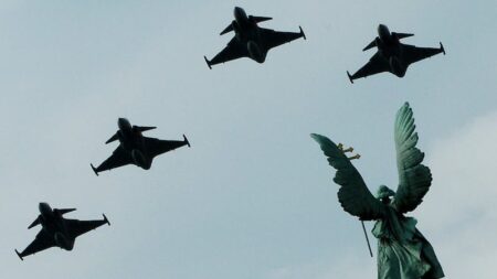 U.S. Ambassador Assures Mixed Fleet Won’t Threaten Norad