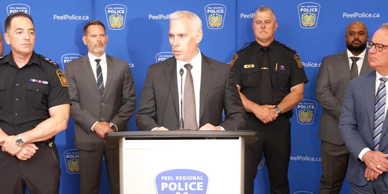 Barrie Pilot Faces Charges for Impersonating Captain Barrie Pilot Faces Charges for Impersonating Captain