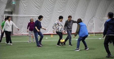 Markham Seniors Enjoy Soccer Without the Run Markham Seniors Enjoy Soccer Without the Run