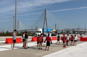 Canada celebrates GHIB opening with the most Canadian activity: hockey