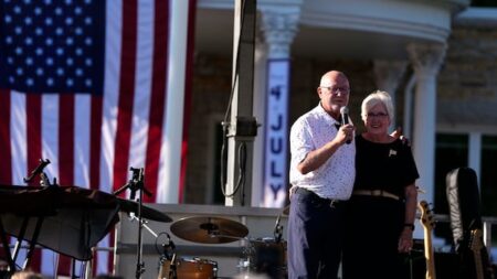 U.S. Ambassador Aims for American Spirits to Return to Canada