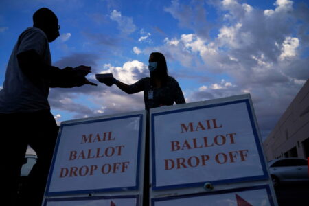 Midterms Approach: Democrats Hold 8-Point Lead in Polls