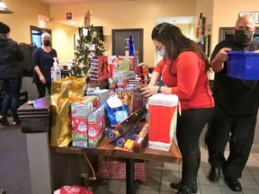 Community Comes Together for Holiday Celebration Community Comes Together for Holiday Celebration