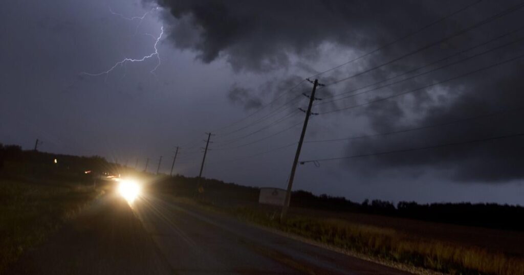 Severe Thunderstorm Alert for Windsor and Surrounding Areas
