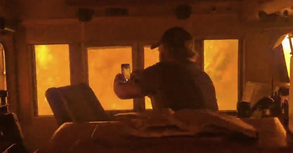 Homes Lost as Wildfires Rage in Northern Ontario Homes Lost as Wildfires Rage in Northern Ontario