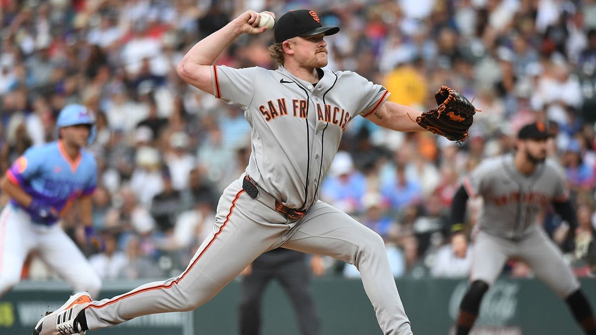San Francisco Giants pitcher Logan Webb pitches