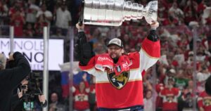 Maple Leafs signings, trades, news