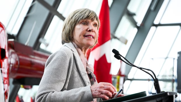 Ottawa Minister Stands by Wildfire Response Ottawa Minister Stands by Wildfire Response