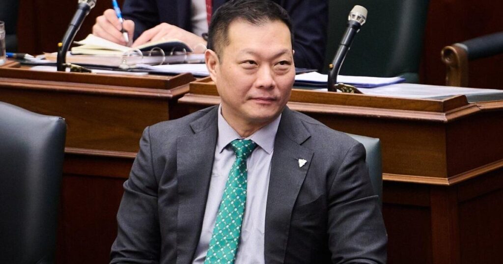 Ontario Premier Avoids Question on Ex-Minister’s Future Ontario Premier Avoids Question on Ex-Minister’s Future
