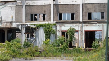 Cleanup Dispute Over GM Site in St. Catharines