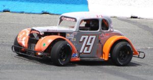 Ontario Legend Cars Make a Comeback