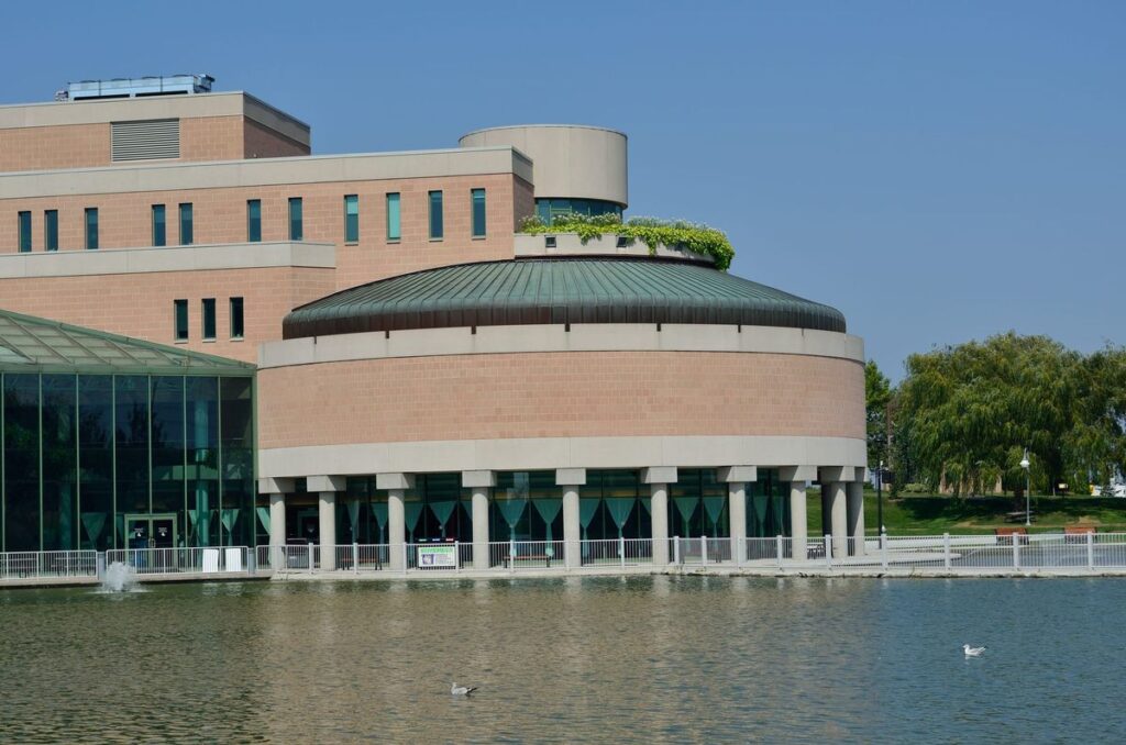 Frank Scarpitti Tops Approval Ratings as Mayor
