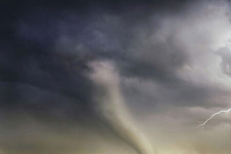 Severe Thunderstorm Warning in Ontario Severe Thunderstorm Warning in Ontario
