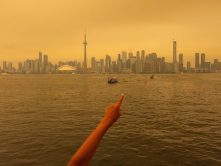 Smoke from Wildfires Chokes Toronto and U.S. Cities