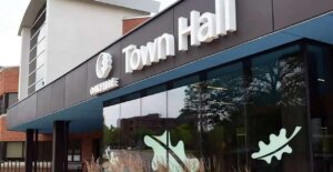 Oakville’s Election Features Competitive Mayoral Contest Oakville’s Election Features Competitive Mayoral Contest