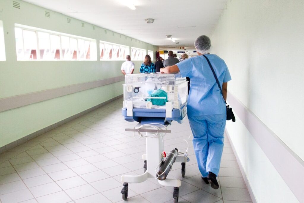 Ontario Hospitals Facing Over 0 Million in Deficits Ontario Hospitals Facing Over 0 Million in Deficits