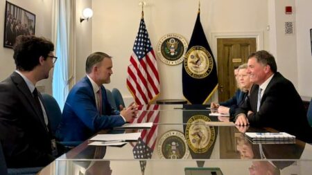 Trade Talks Stalled Between Canada and U.S.
