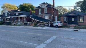 Average of 5 Vehicle Crashes Monthly into London Buildings