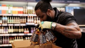 Provinces Brace for Possible Return of U.S. Alcohol