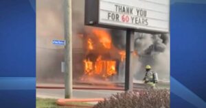 Fire crews battle blaze at longtime Tillsonburg furniture store – London Fire crews battle blaze at longtime Tillsonburg furniture store – London