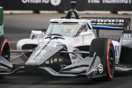 Marcus Ericsson Claims Victory at Ontario Honda Dealers Race