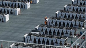 Mississauga Councillors Seek Year-long Delay on Data Centres Mississauga Councillors Seek Year-long Delay on Data Centres