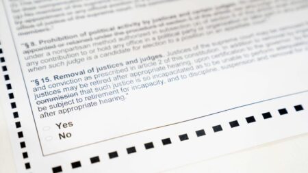 Missouri, Kansas voters reject giving GOP more power Missouri, Kansas voters reject giving GOP more power