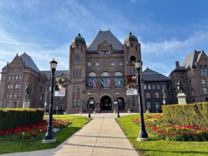 Ontario urges Ottawa to slap jail time and steep fines on AI scammers