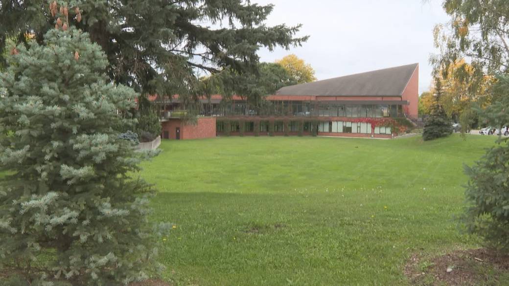 Click to play video: 'Whitby, Ont. councillor speaks out after inappropriate comment in meeting'