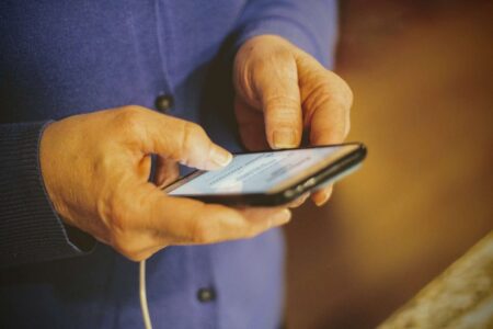 Warning Issued for Cellphone Provider Scams in Eastern Ontario
