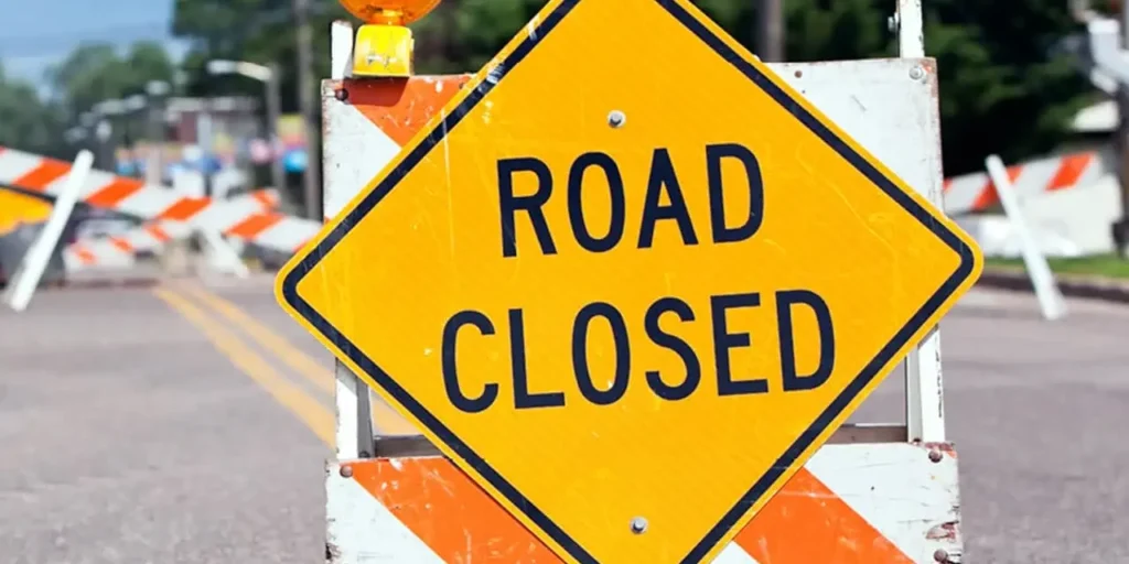 Accident Causes Traffic Snarls in Mississauga Accident Causes Traffic Snarls in Mississauga