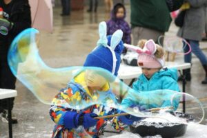 Easter Eggstravaganza draws families to downtown Port Elgin