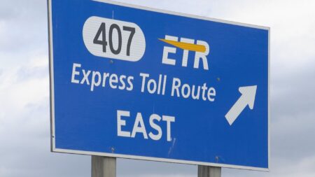 Grass Fire Causes Temporary Closure on Hwy. 407 in Burlington Grass Fire Causes Temporary Closure on Hwy. 407 in Burlington
